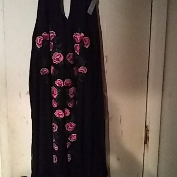 Dress - Picture 2 of 4